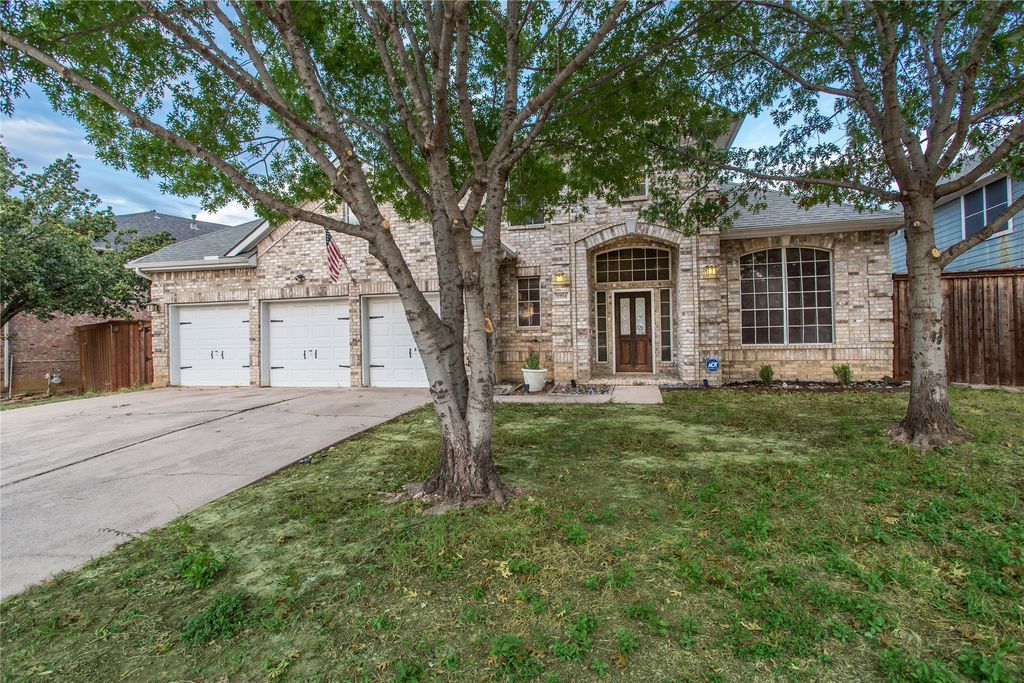 5704 Windmere Lane, Haltom City, TX 76137 — photo 2