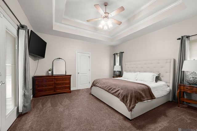 19036 Vignes Lake Ave, Baton Rouge, LA 70817