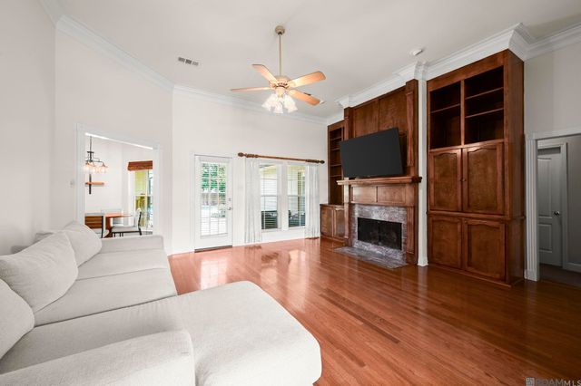 19036 Vignes Lake Ave, Baton Rouge, LA 70817
