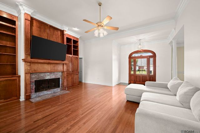 19036 Vignes Lake Ave, Baton Rouge, LA 70817