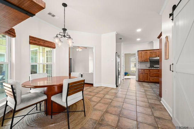 19036 Vignes Lake Ave, Baton Rouge, LA 70817