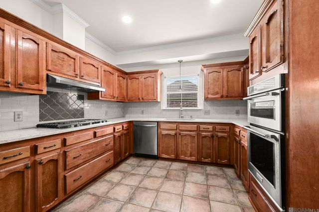 19036 Vignes Lake Ave, Baton Rouge, LA 70817