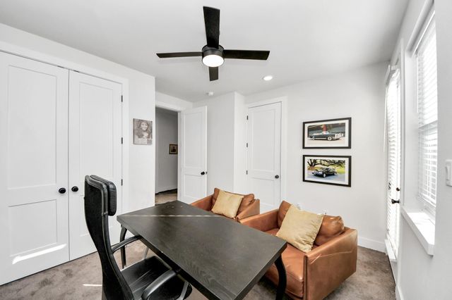 3905 Pinemont Drive E, Houston, TX 77018