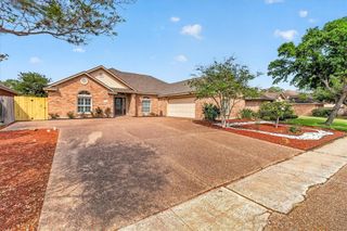 6322 Grenoble Dr, Corpus Christi, TX 78414