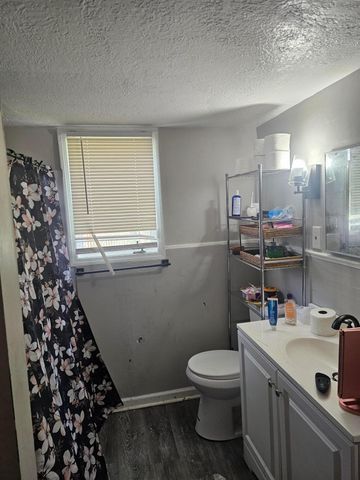 1995 Minnesota Avenue, Columbus, OH 43211