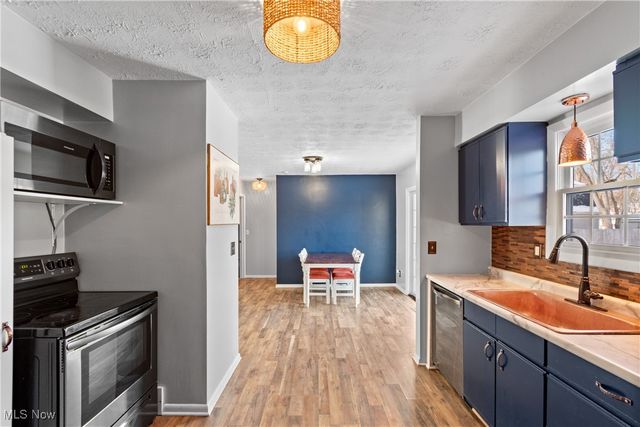 749 Fairview Avenue, Barberton, OH 44203