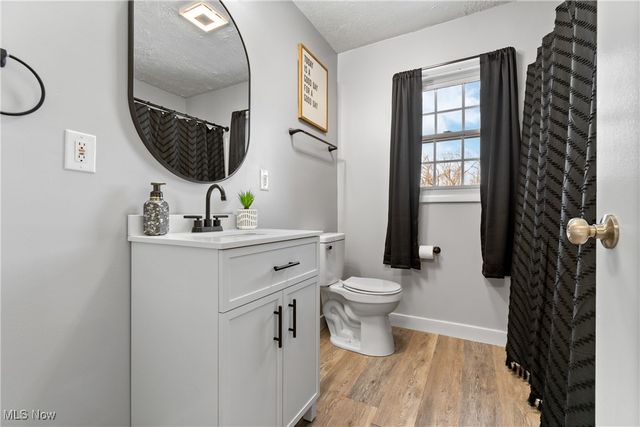 749 Fairview Avenue, Barberton, OH 44203