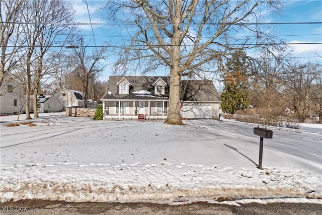 749 Fairview Avenue, Barberton, OH 44203