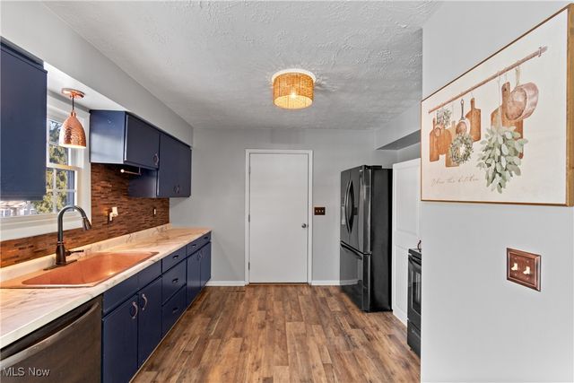 749 Fairview Avenue, Barberton, OH 44203