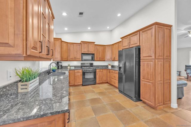 23540 Oriente Way, Ramona, CA 92065