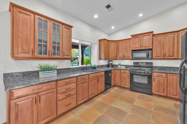 23540 Oriente Way, Ramona, CA 92065