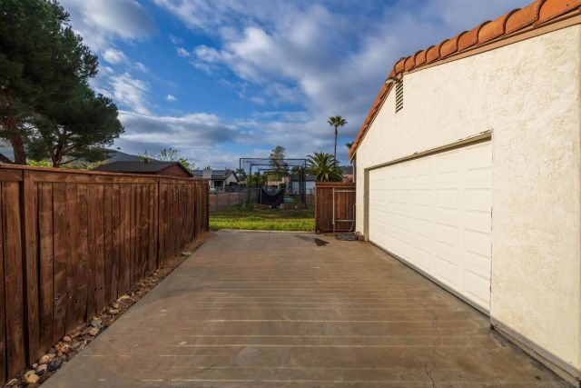 23540 Oriente Way, Ramona, CA 92065