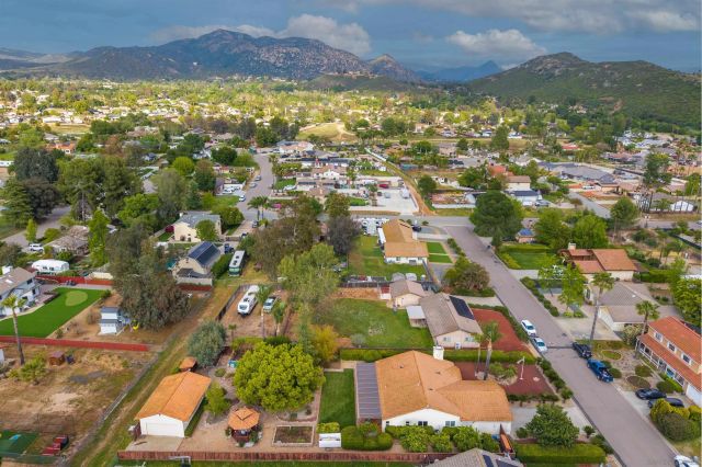 23540 Oriente Way, Ramona, CA 92065