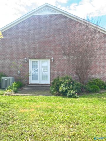 501 College Street, Hartselle, AL 35640