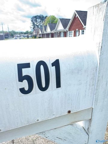 501 College Street, Hartselle, AL 35640