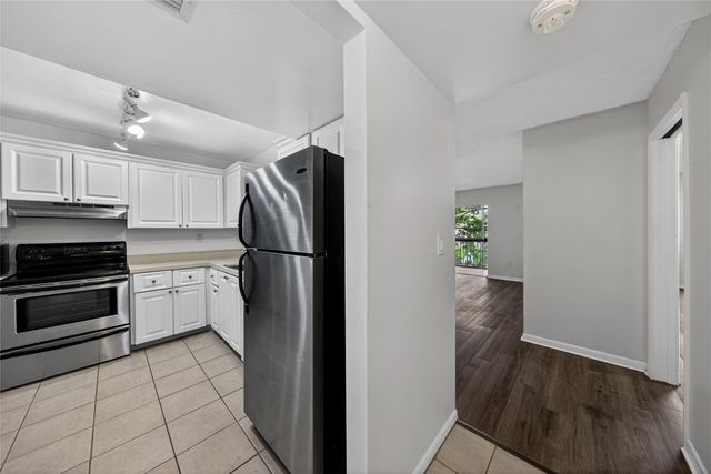 711 N Pine Island Road, Plantation, FL 33324