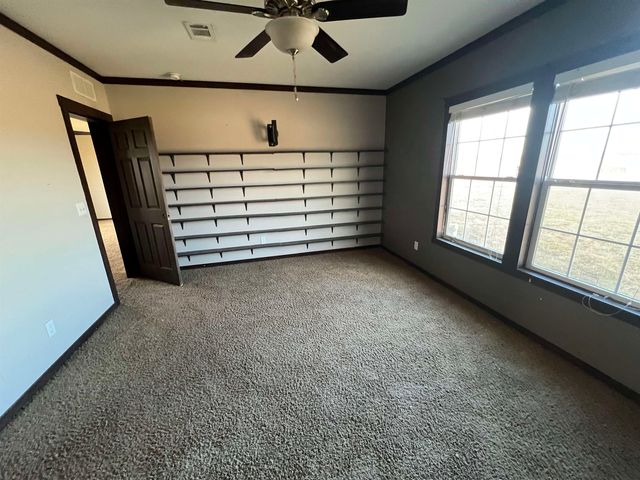 911 N GEUDA SPRINGS, Udall, KS 67146