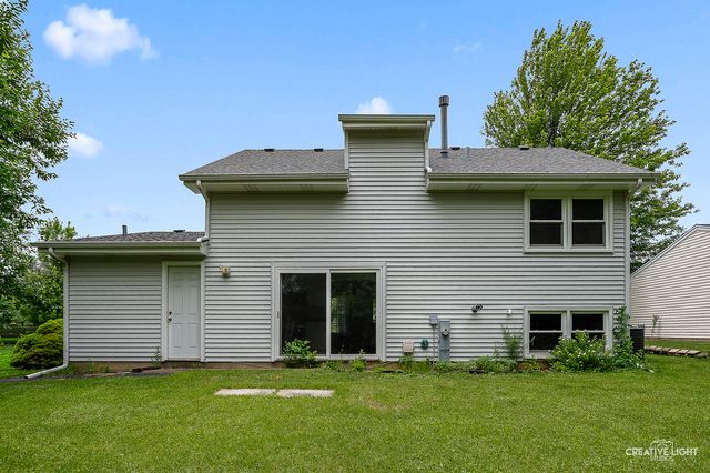 110 Delaware Drive, Bolingbrook, IL 60440