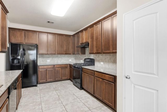 1486 Foshee Court, Alvin, TX 77511