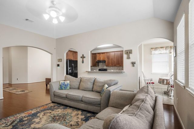 1486 Foshee Court, Alvin, TX 77511