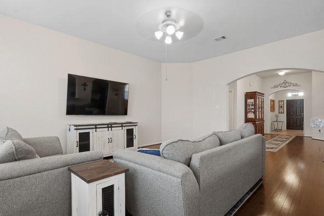 1486 Foshee Court, Alvin, TX 77511