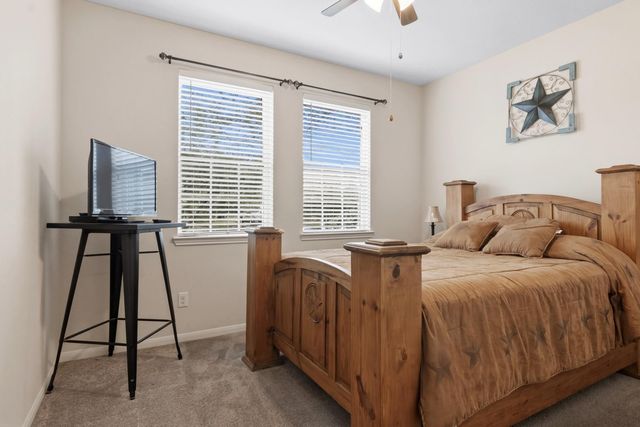 1486 Foshee Court, Alvin, TX 77511