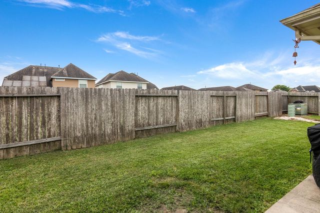 1486 Foshee Court, Alvin, TX 77511