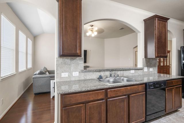 1486 Foshee Court, Alvin, TX 77511