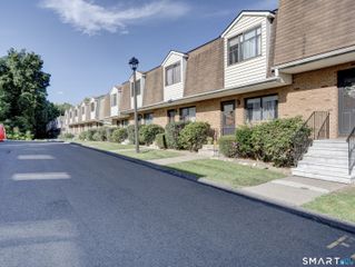 600 Clark Avenue 27, Bristol, CT 06010