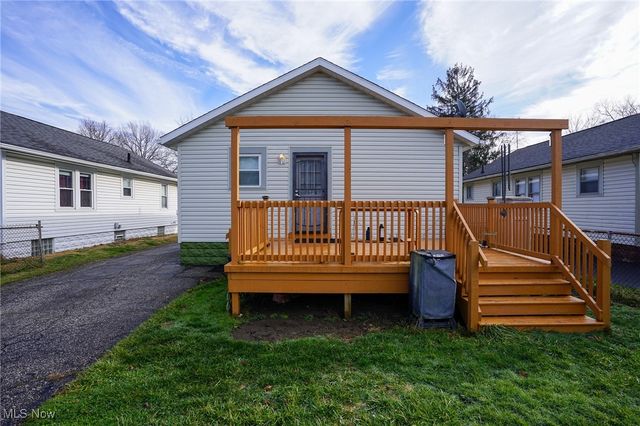 718 Virginia Avenue, Akron, OH 44306