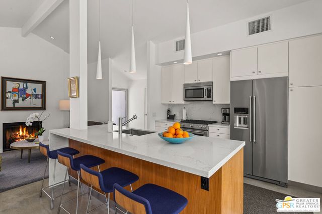 541 N Cantera Circle, Palm Springs, CA 92262