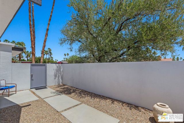 541 N Cantera Circle, Palm Springs, CA 92262