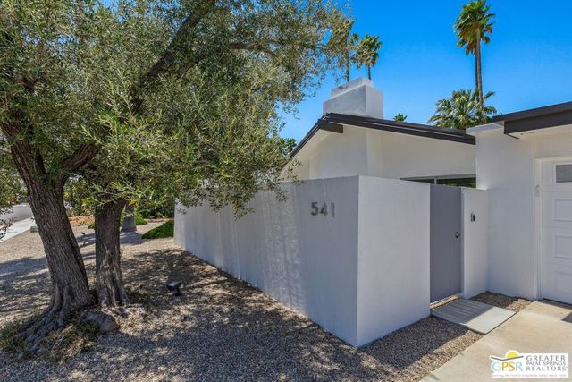 541 N Cantera Circle, Palm Springs, CA 92262