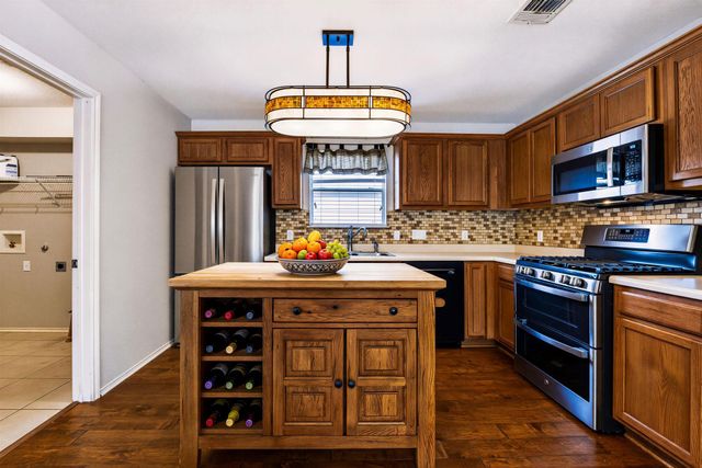 1421 Davis Mountain LOOP, Cedar Park, TX 78613
