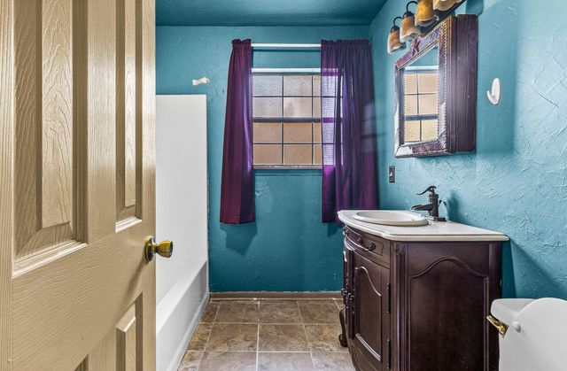 210 Kathy Lane, Livingston, TX 77351