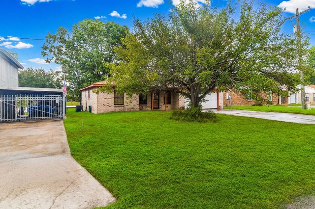 210 Kathy Lane, Livingston, TX 77351