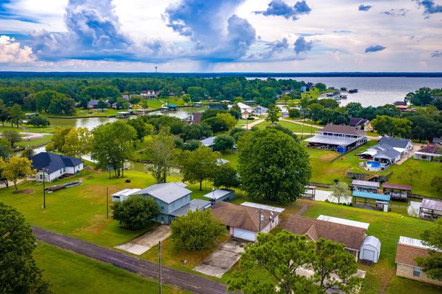 210 Kathy Lane, Livingston, TX 77351