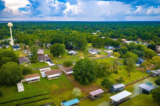 210 Kathy Lane, Livingston, TX 77351
