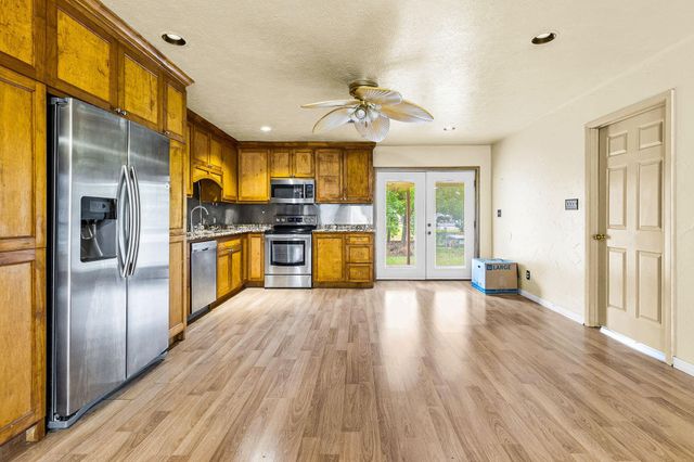 210 Kathy Lane, Livingston, TX 77351