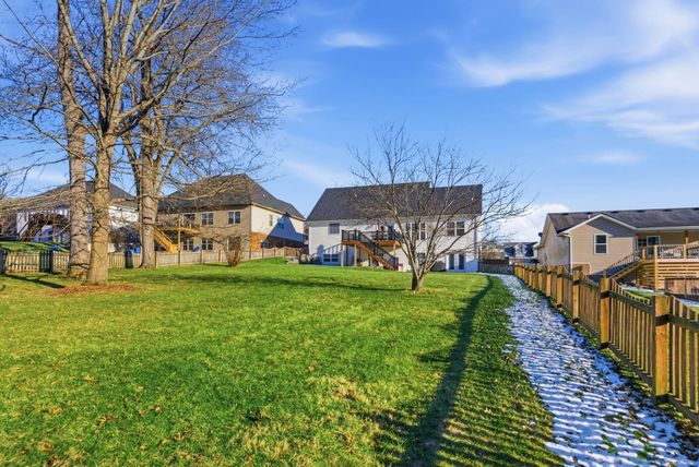 180 Lakeshore Circle, Georgetown, KY 40324