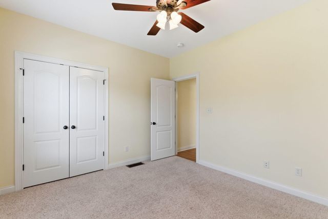 180 Lakeshore Circle, Georgetown, KY 40324