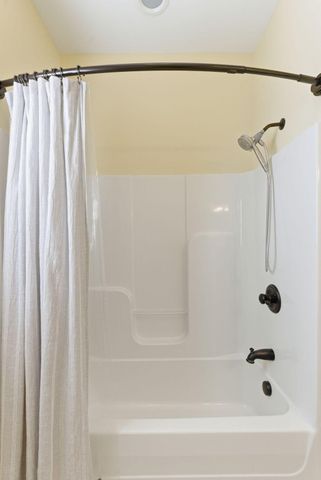 180 Lakeshore Circle, Georgetown, KY 40324