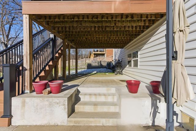 180 Lakeshore Circle, Georgetown, KY 40324