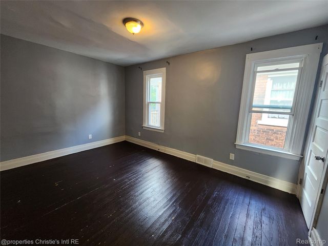 611 E Bethune Street, Detroit, MI 48202