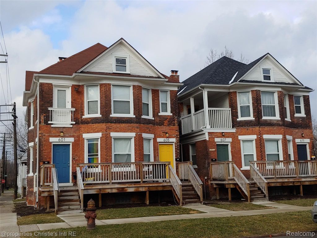 611 E Bethune Street, Detroit, MI 48202