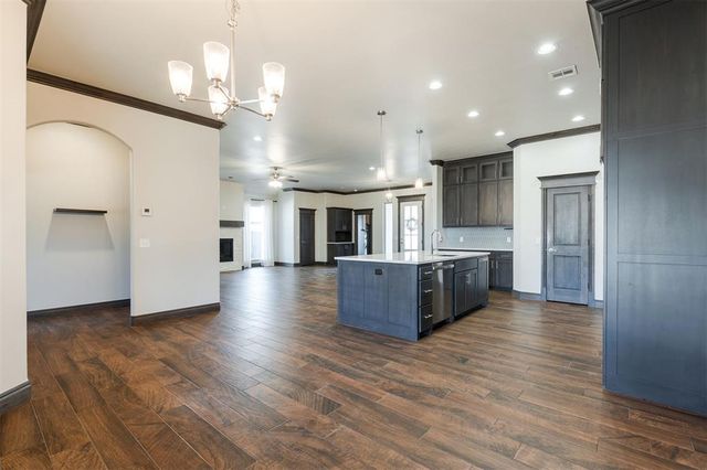 501 Bray Lane, Yukon, OK 73099