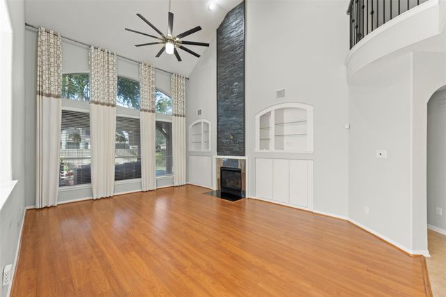 3231 Oak Cliff Lane, Missouri City, TX 77459