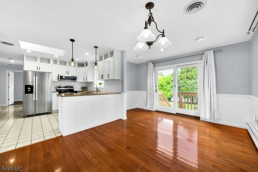 9 Shetland Dr, Clark Twp., NJ 07066 — photo 5