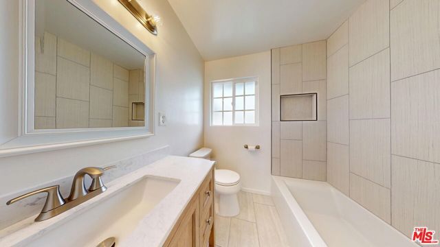 17155 Donmetz Street, Granada Hills (los Angeles), CA 91344
