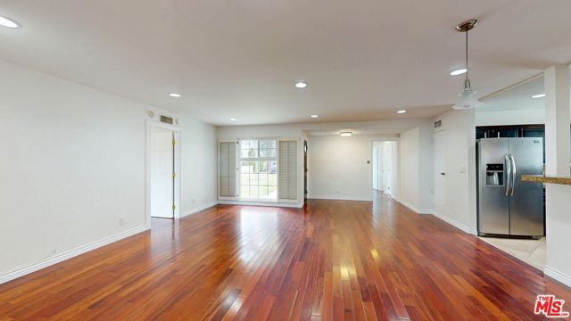 17155 Donmetz Street, Granada Hills (los Angeles), CA 91344